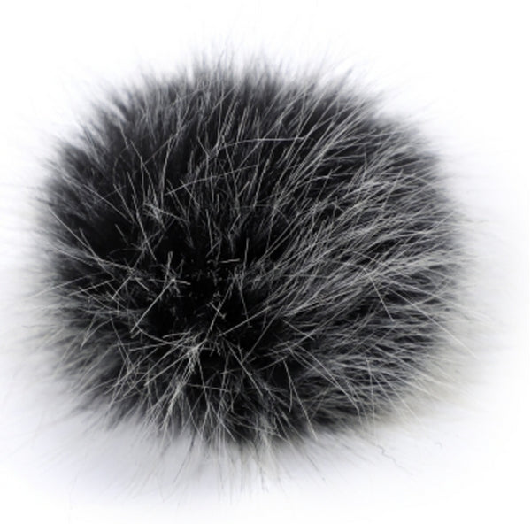 Coley  Jumbo Poofy Pom Pom w/snap